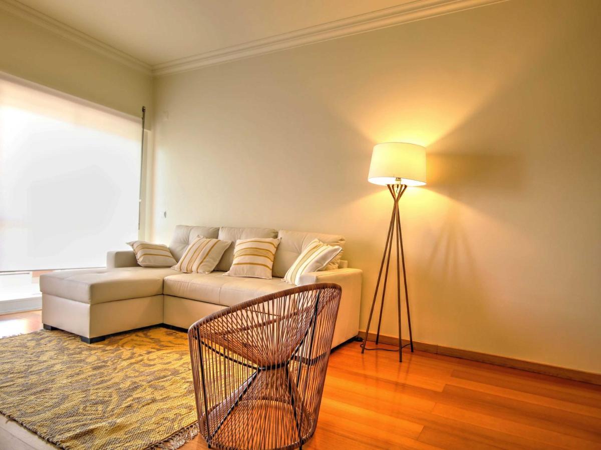 Balcony With View, Private Garage, An Elevator Apartment Setubal Bagian luar foto