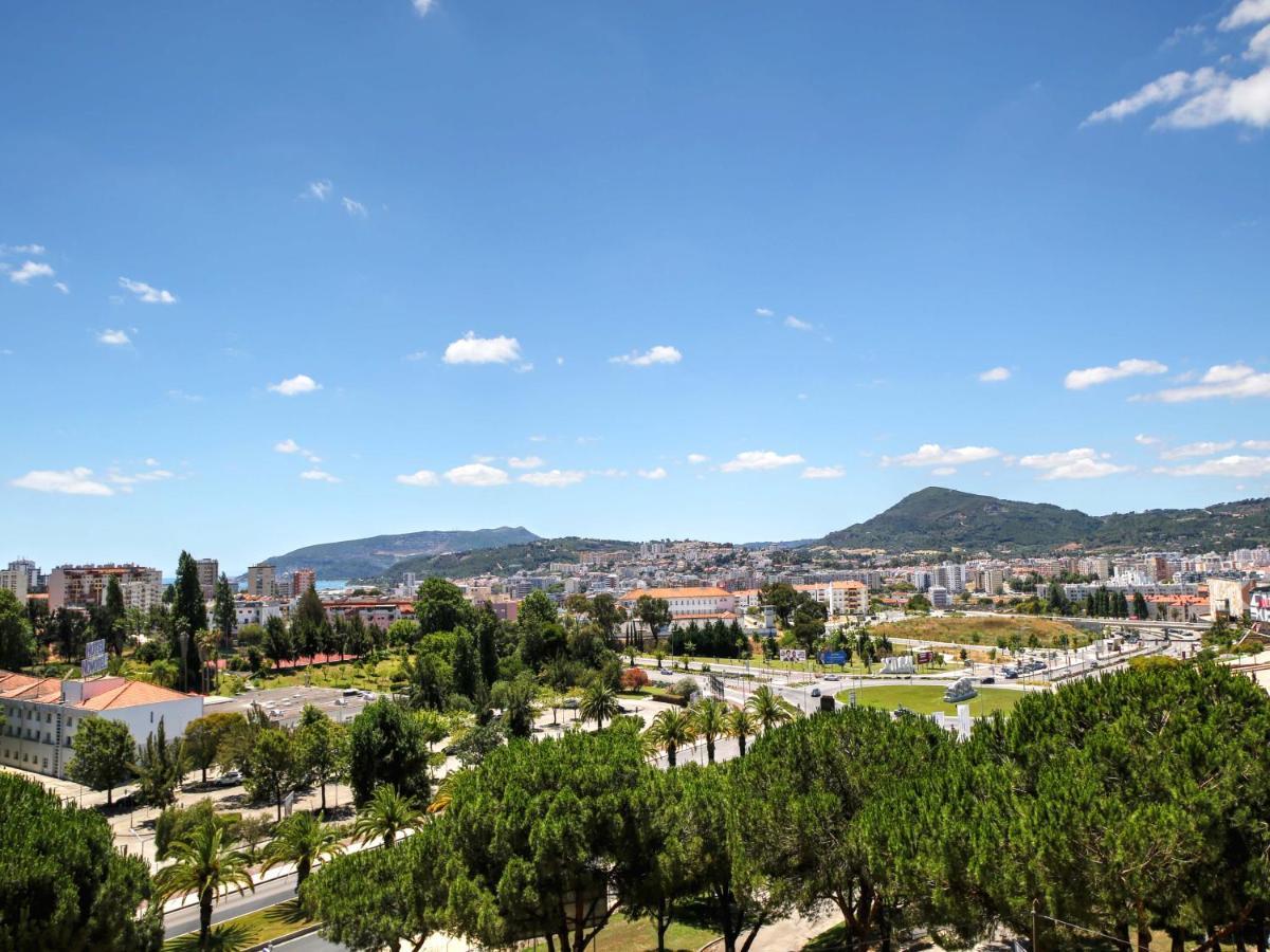 Balcony With View, Private Garage, An Elevator Apartment Setubal Bagian luar foto